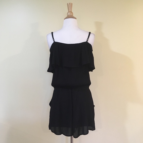 Off Shoulder Ruffle Overlay Romper with Pockets - Picture 6 of 6